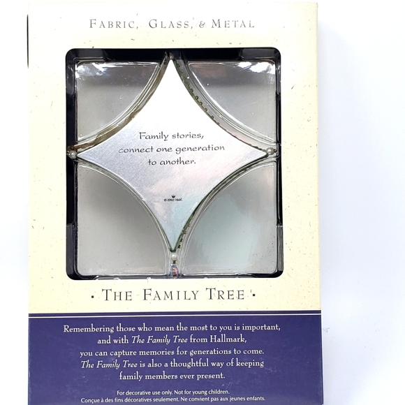 Hallmark The Family Tree Family Stories Photo Holder Frame Ornament 2002 QP1336 - Picture 5 of 9